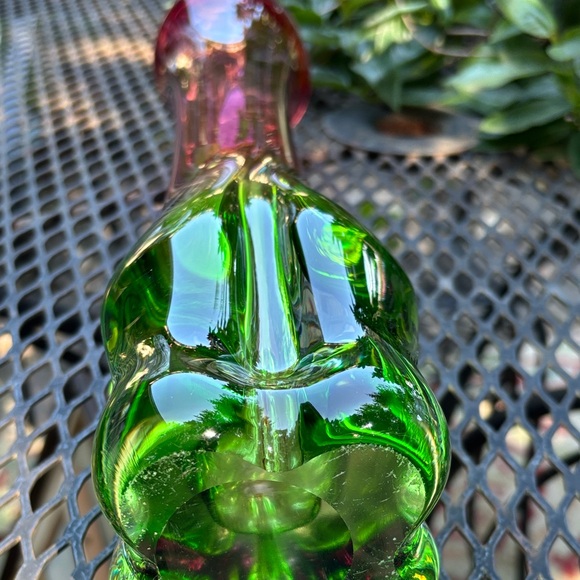 1950's 16" Pink and Green Glass Art Vase - Picture 8 of 9